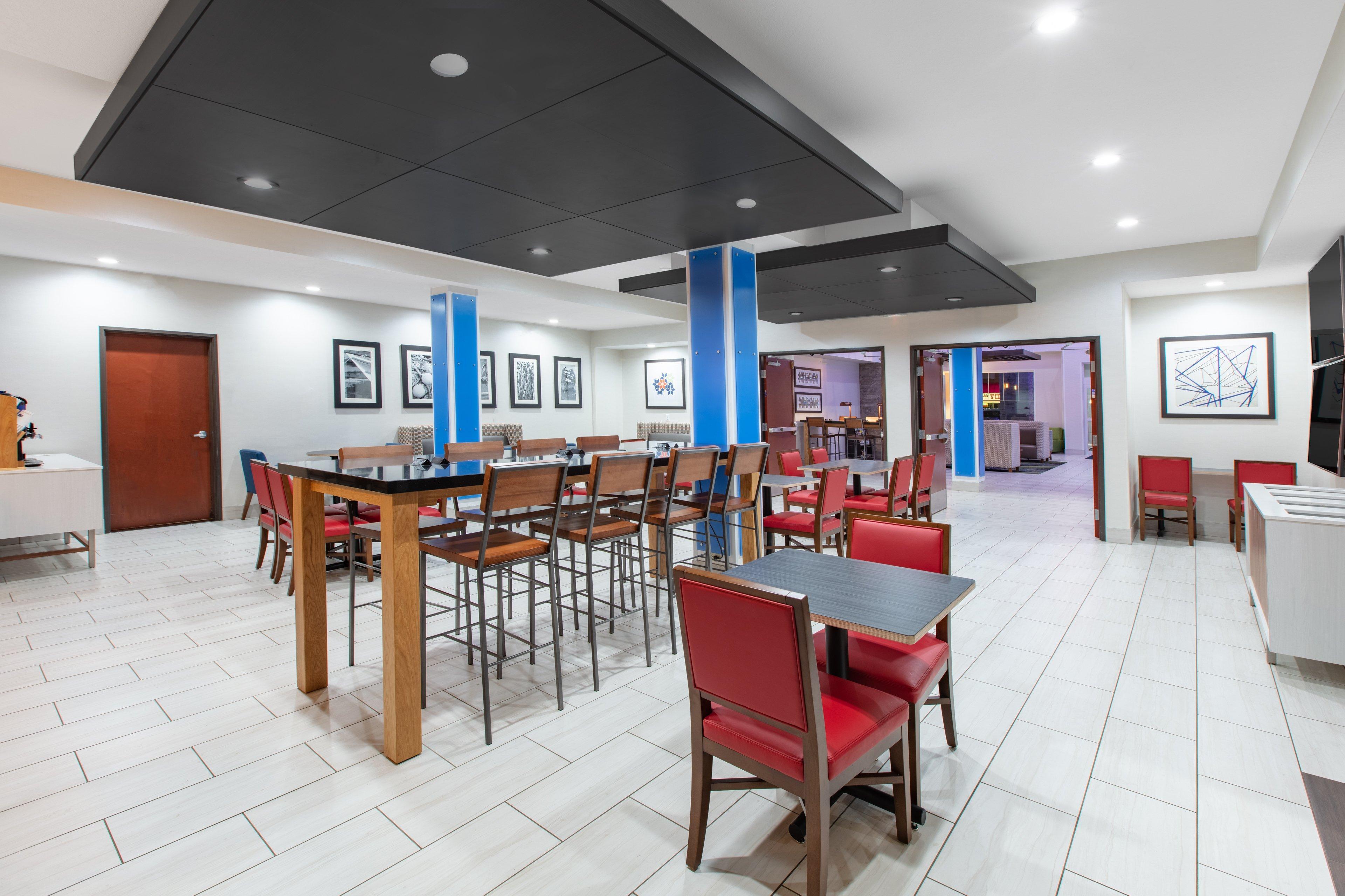 Holiday Inn Express Hotel & Suites Seaside Convention Center By Ihg Kültér fotó
